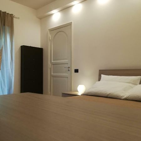 Luxurious Street Apartments カターニア エクステリア 写真