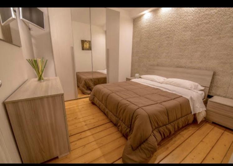 Luxurious Street Apartments カターニア エクステリア 写真