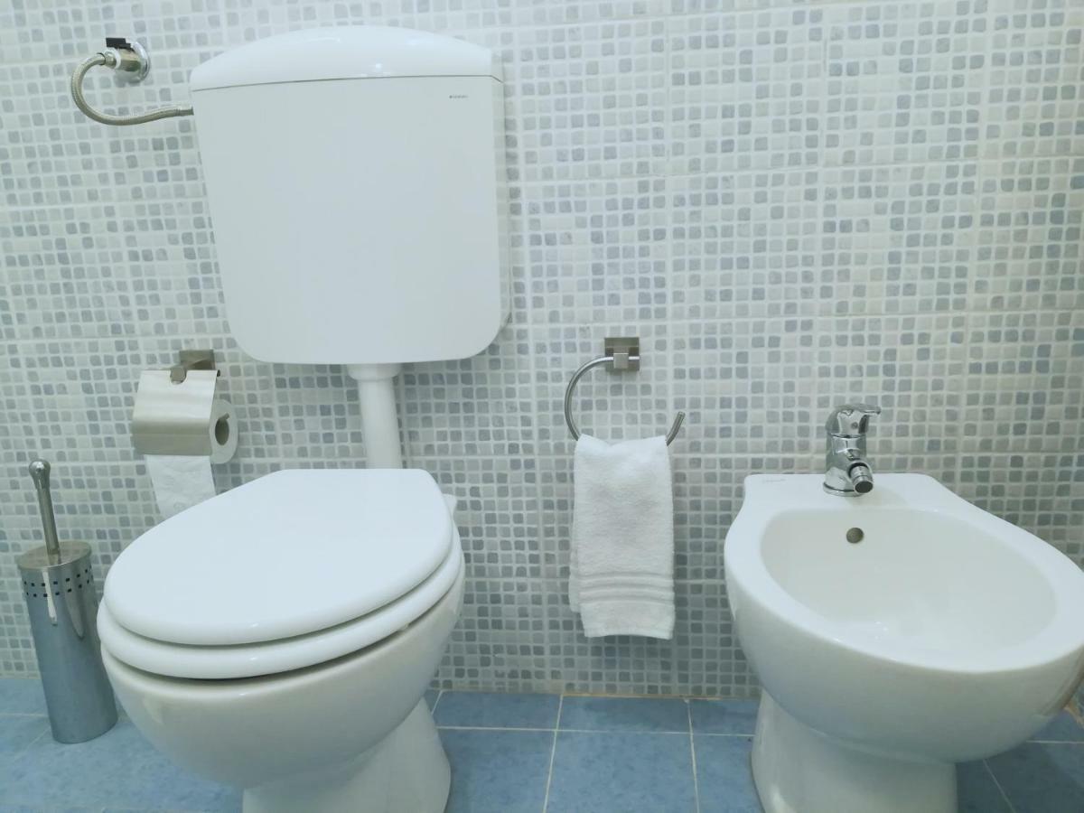 Luxurious Street Apartments カターニア エクステリア 写真