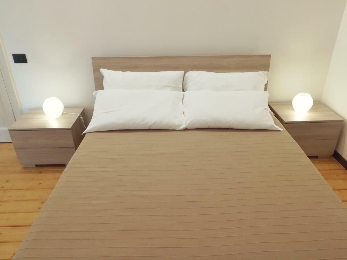 Luxurious Street Apartments カターニア エクステリア 写真