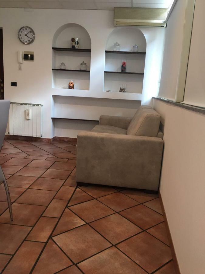 Luxurious Street Apartments カターニア エクステリア 写真