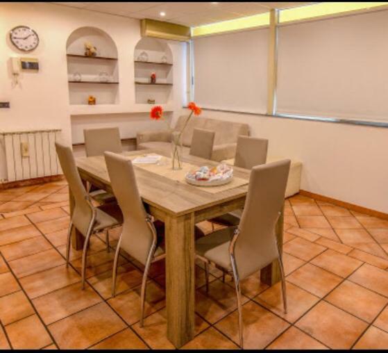 Luxurious Street Apartments カターニア エクステリア 写真